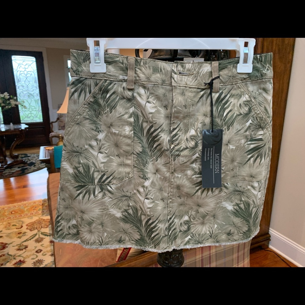 Casual Ladies Skirt